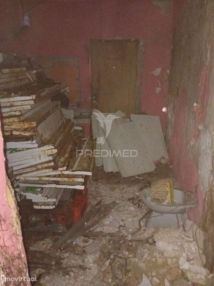 Moradia T3 em ruínas - Grande imagem: 4/4