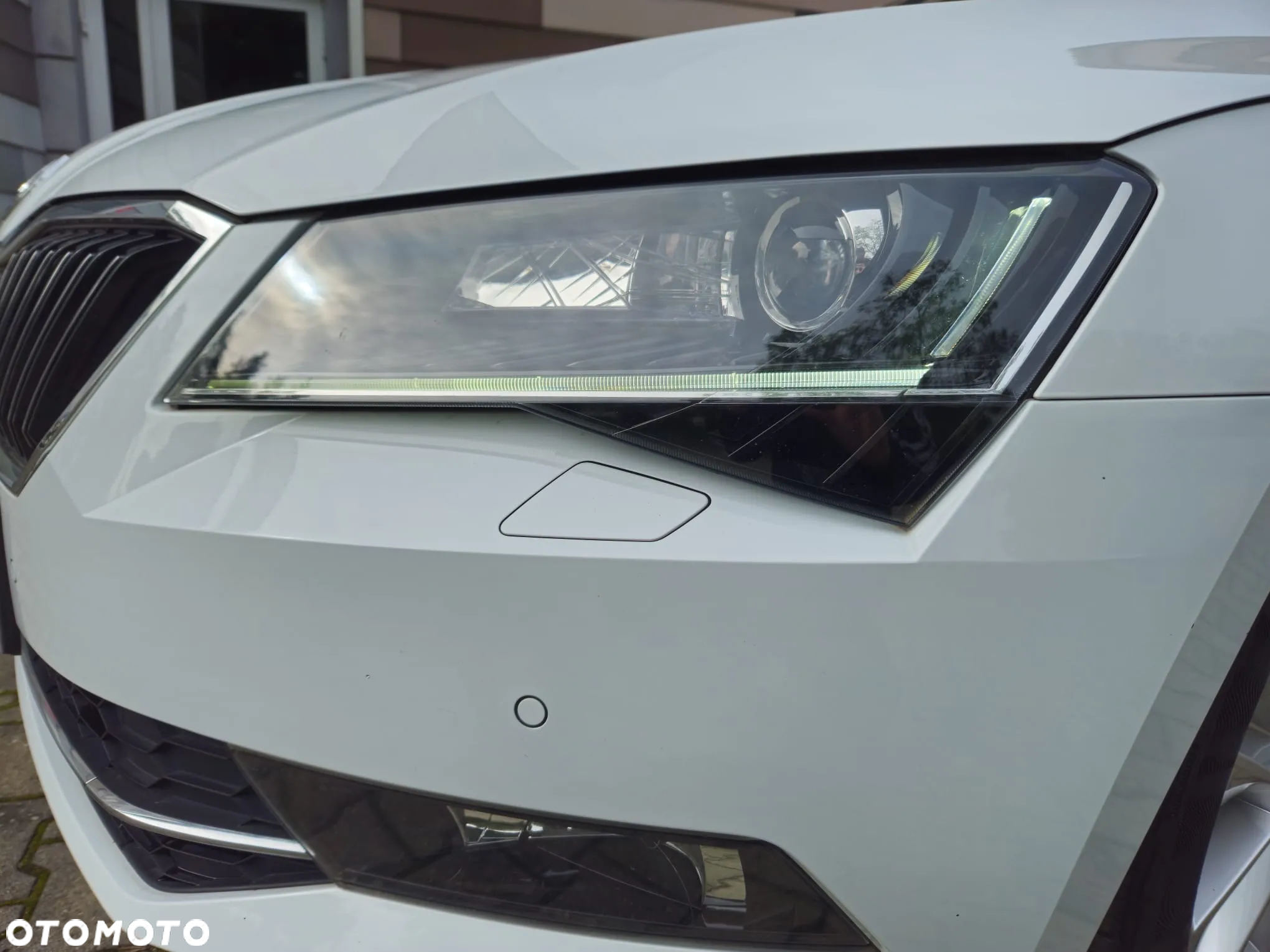 Skoda Superb 2.0 TDI 4x4 Style DSG - 33