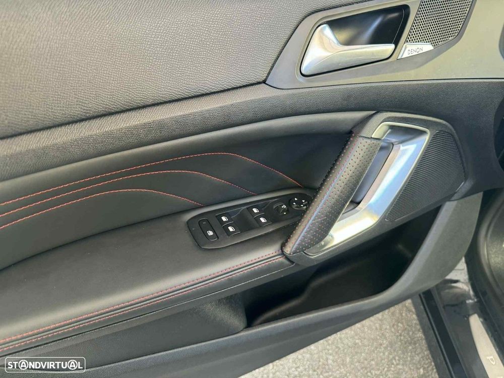 Peugeot 308 1.2 PureTech GT Line - 24