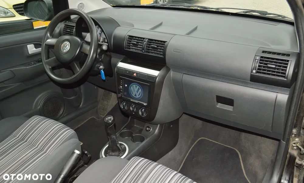 Volkswagen Fox - 34