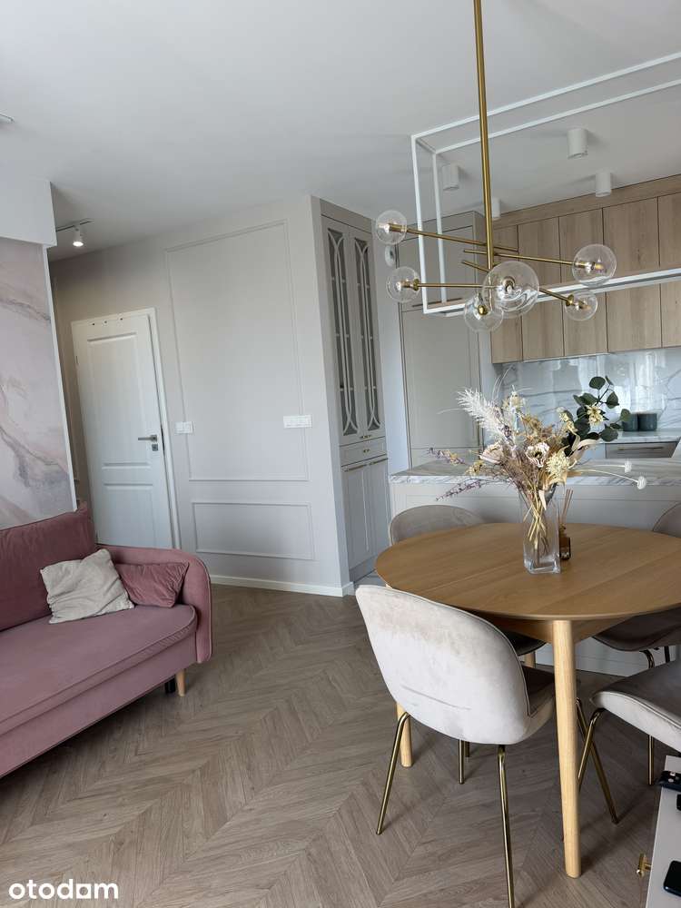 2 pokoje 44 m² | garaż w cenie | balkon 8,5 m² | klimatyzacja