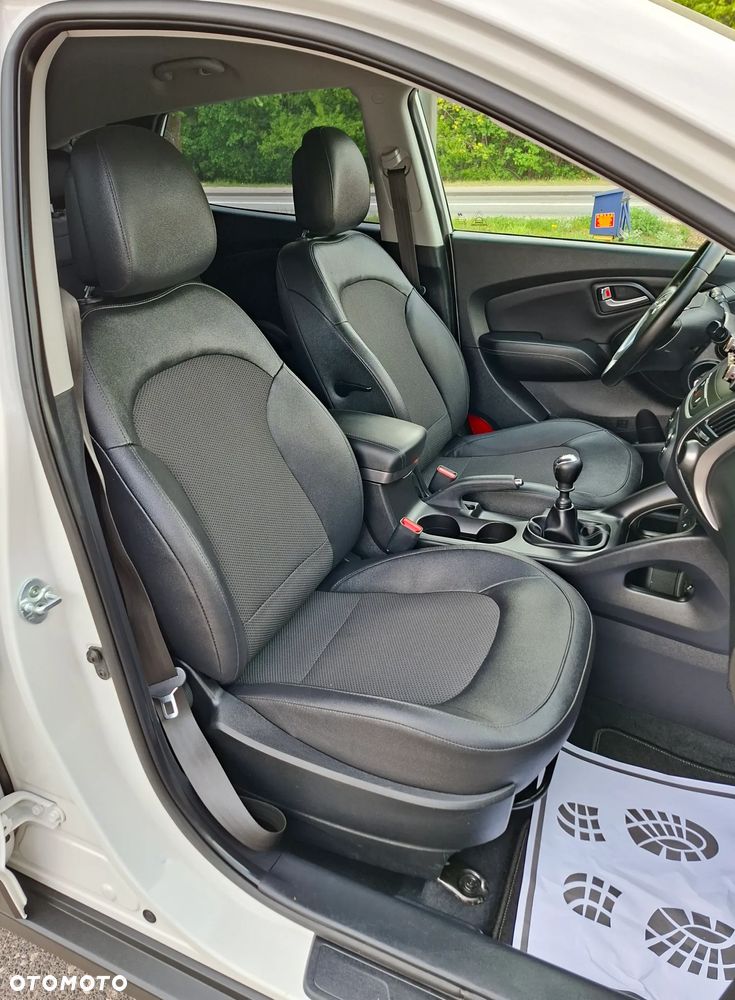 Hyundai ix35 1.6 2WD Fifa World Cup Edition - 13