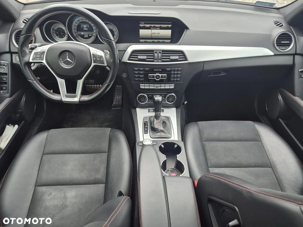 Mercedes-Benz Klasa C 350 (BlueEFFICIENCY) 7G-TRONIC Avantgarde - 10