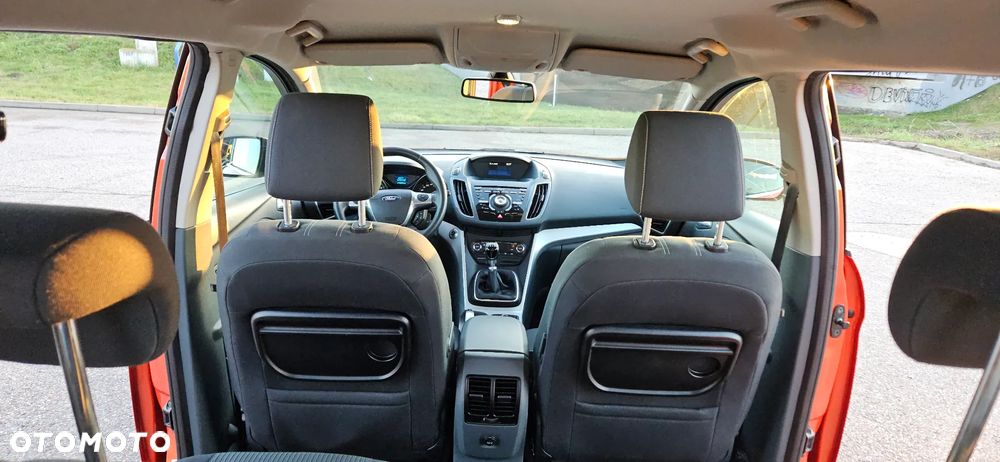 Ford Grand C-MAX - 13