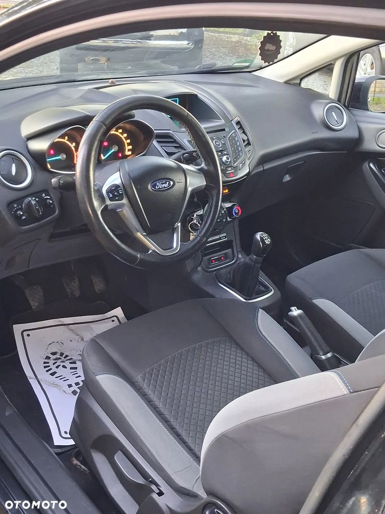 Ford Fiesta 1.25 Titanium EU6 - 5