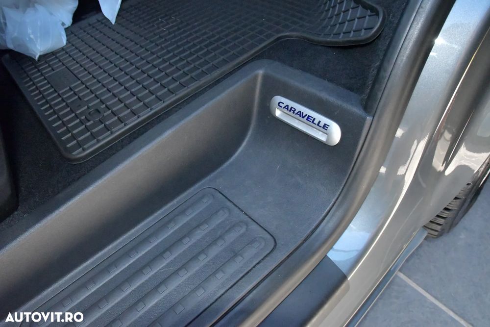 Volkswagen Caravelle - 27