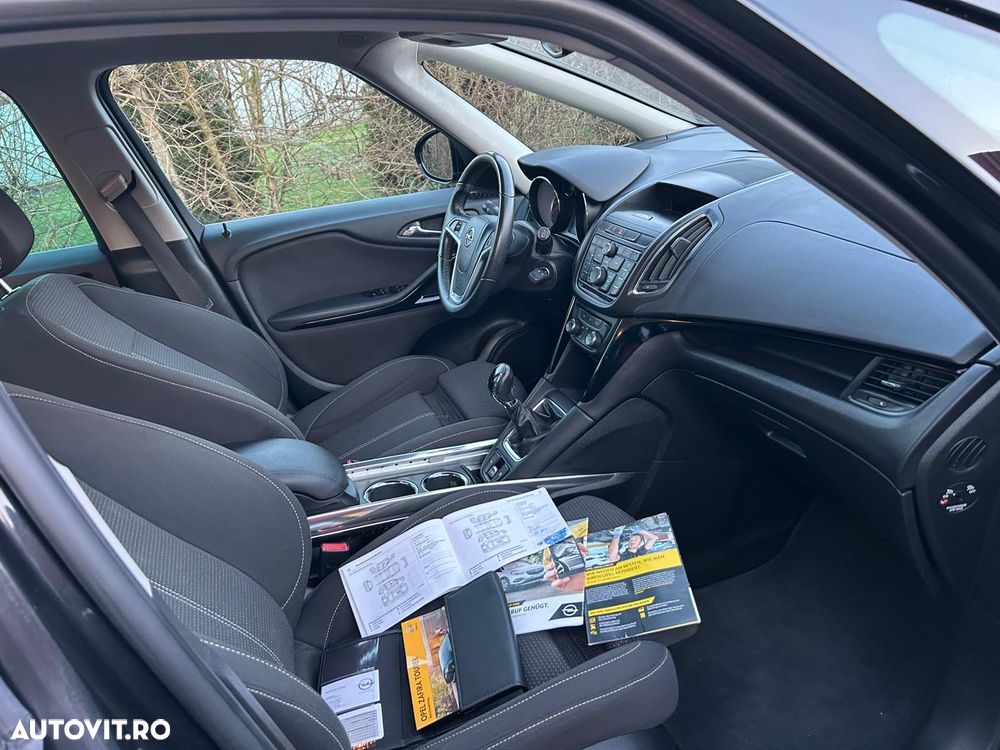 Opel Zafira - 17