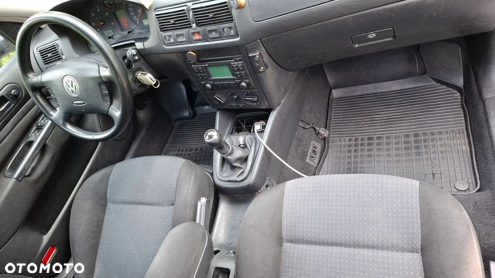 Volkswagen Golf 1.9 TDI Basis - 12