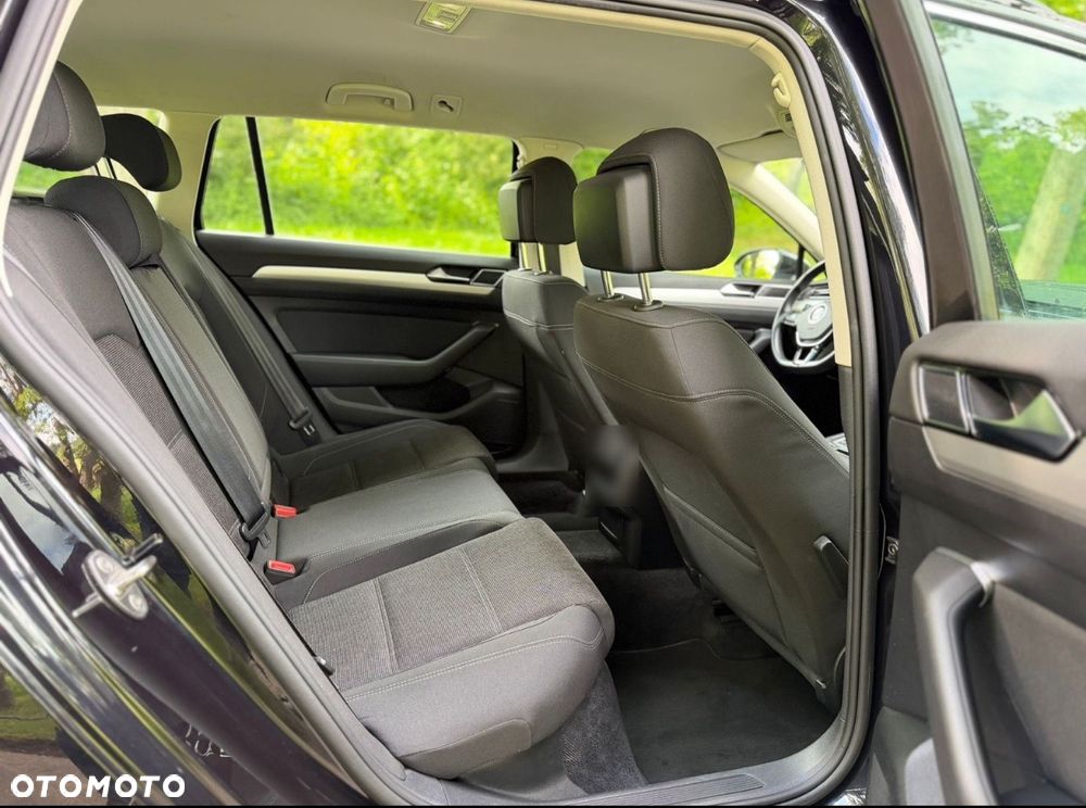 Volkswagen Passat 2.0 TDI (BlueMotion Technology) Comfortline - 12