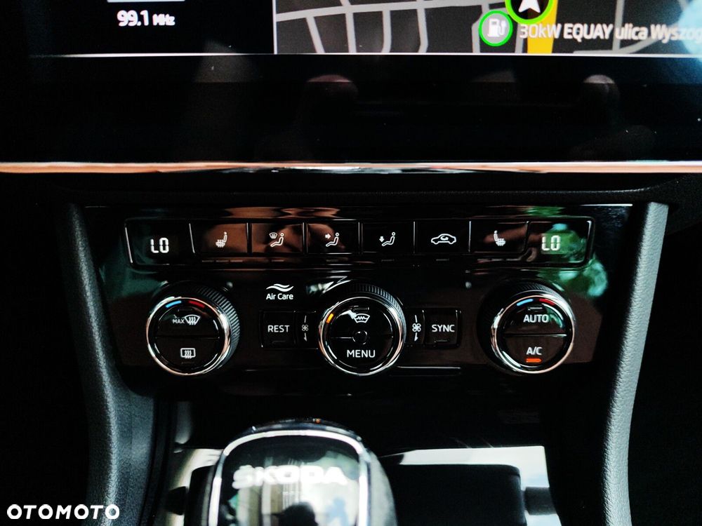 Skoda Superb 2.0 TDI SCR L&K DSG - 22