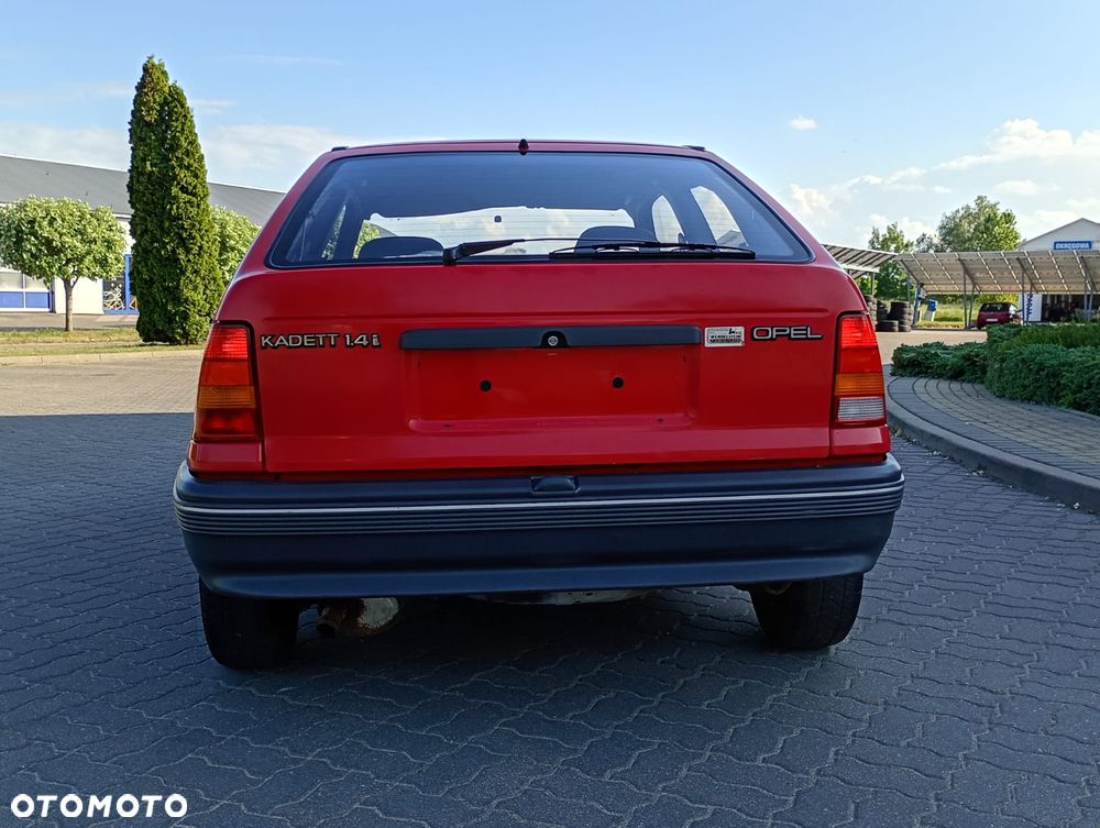 Opel Kadett 1.4 LS - 4
