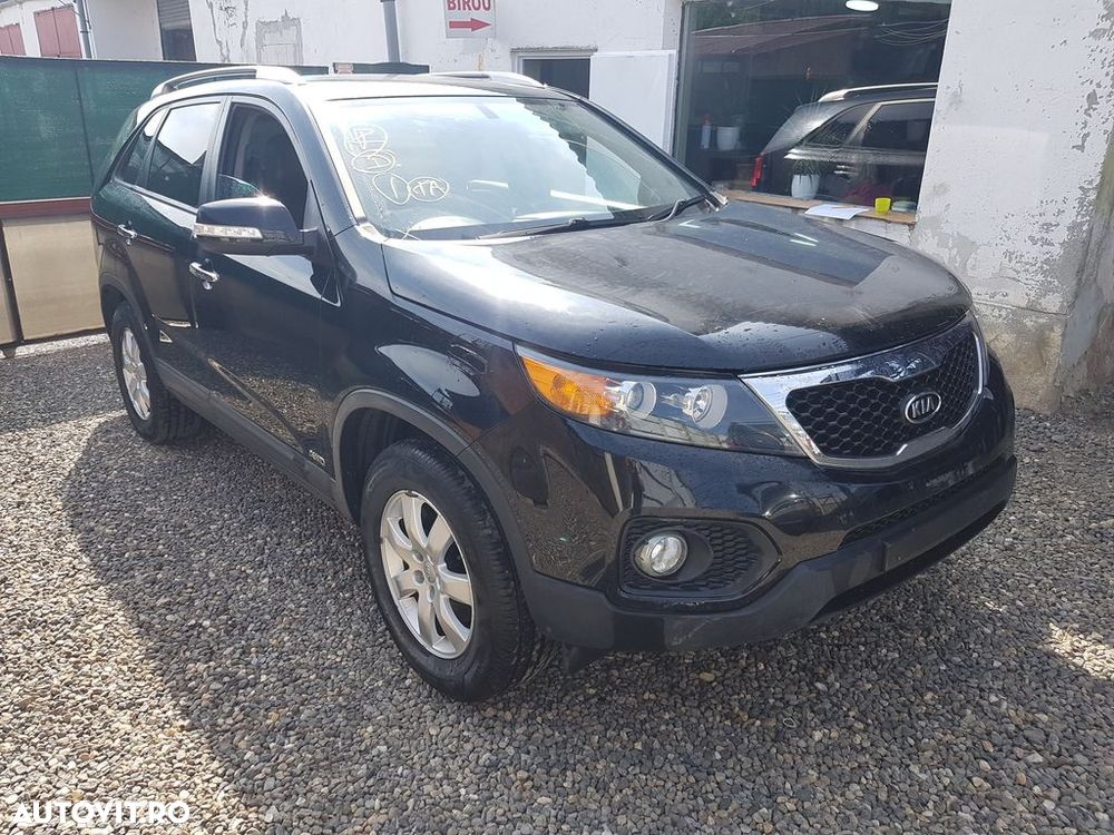 Dezmembrari dezmembrez  Kia Sorento II 2.2 D 2009-2015 - 4