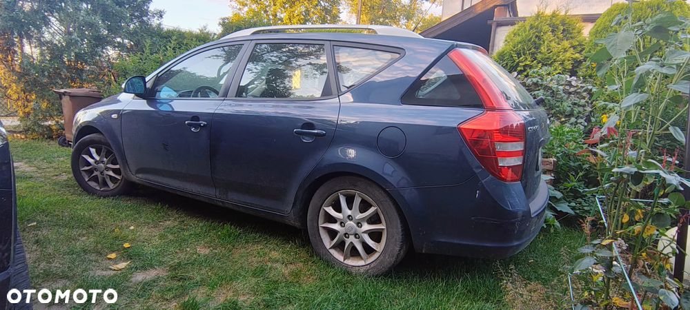 Kia Ceed - 5