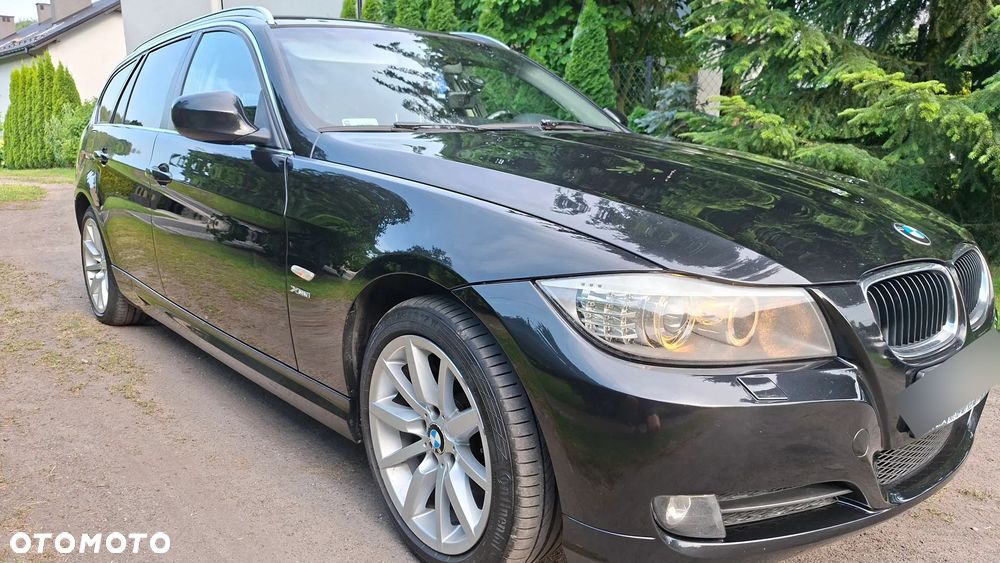 BMW Seria 3 320d xDrive DPF Edition Lifestyle - 1