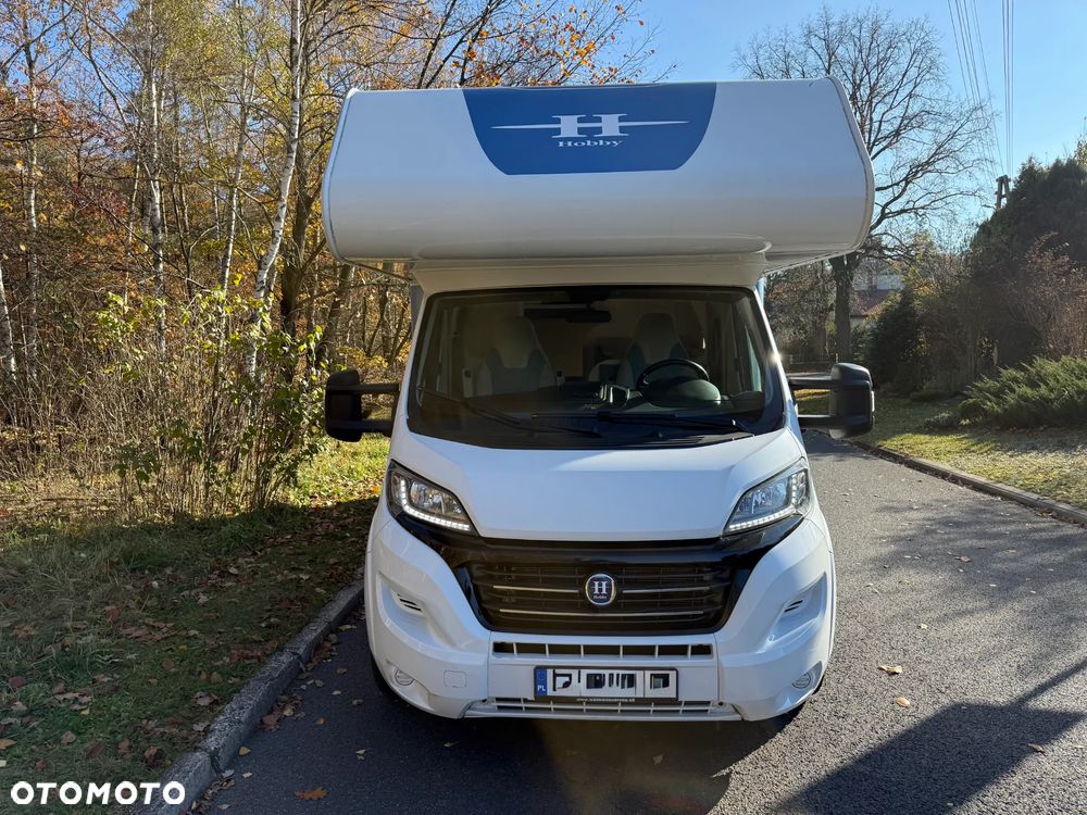 Hobby Kamper,camper I właściciel garażowany 6-osób - 12