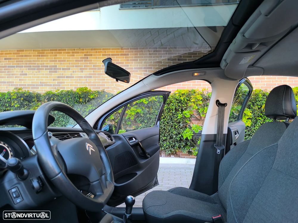 Citroën C3 1.2 PureTech Shine - 20