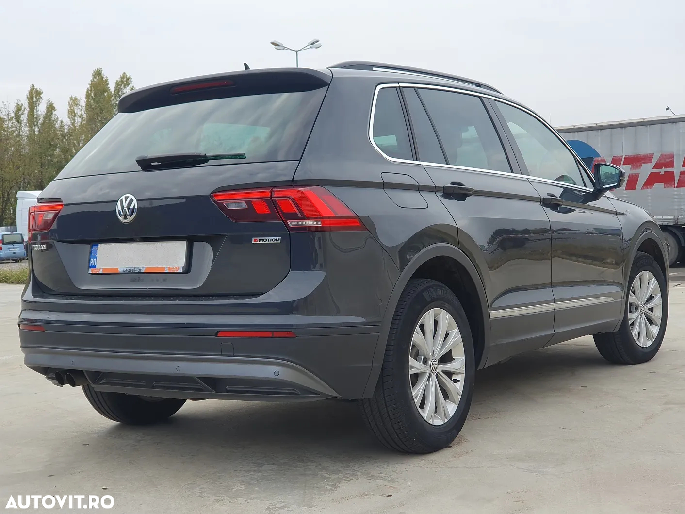 Volkswagen Tiguan 2.0 TDI 4Mot DSG Comfortline - 22
