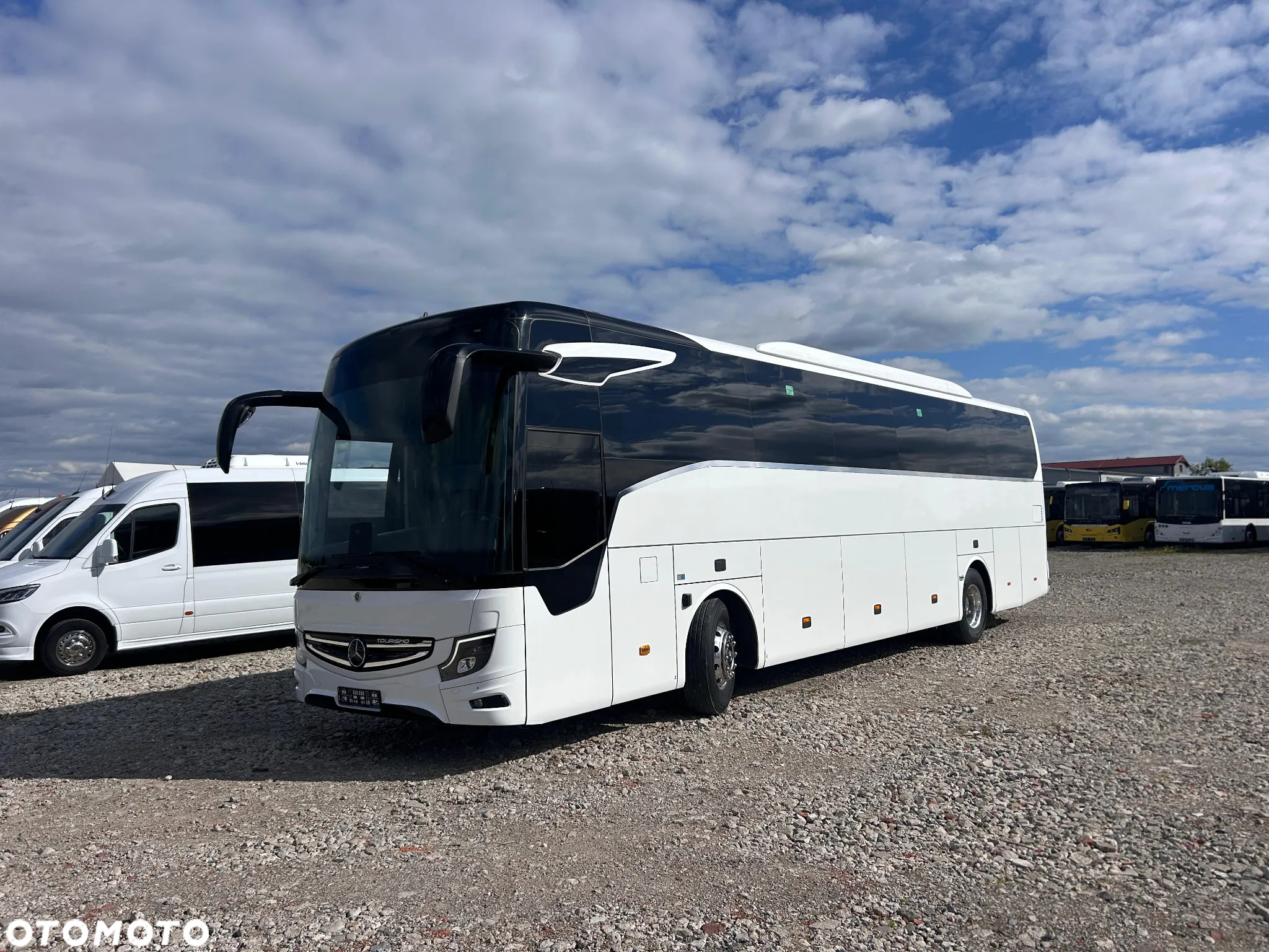 Mercedes-Benz Tourismo - 2