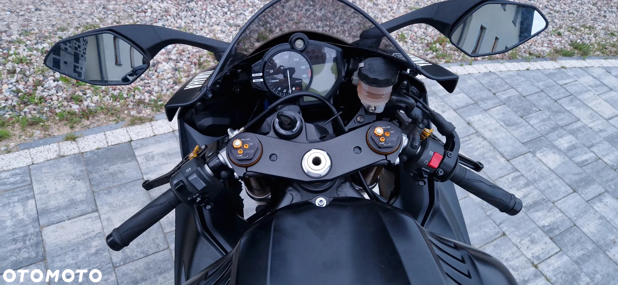 Yamaha R6 - 3