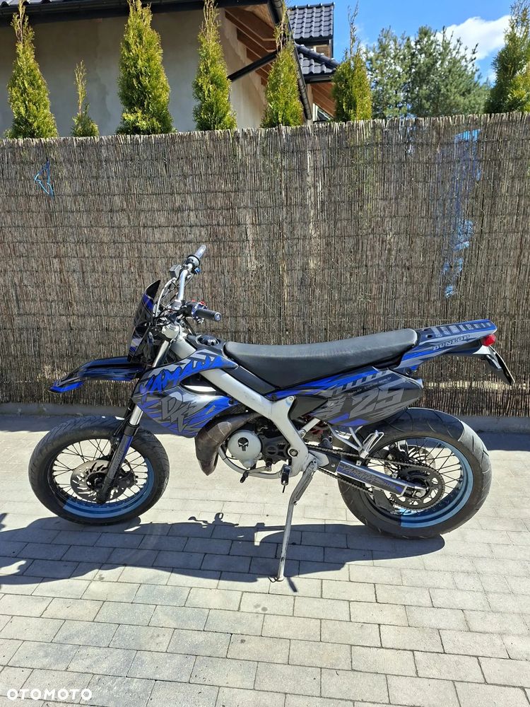 Yamaha DT - 7