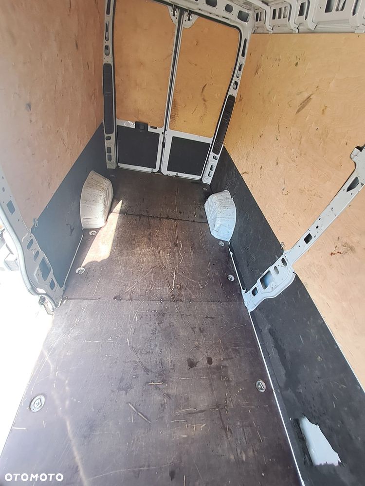 Fiat Ducato | 180KM | L4H3  MAXI | Wzmocniony | Długi Wysoki | Kamera | Niski przebieg - 17
