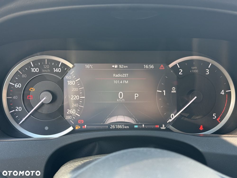 Jaguar XE - 8