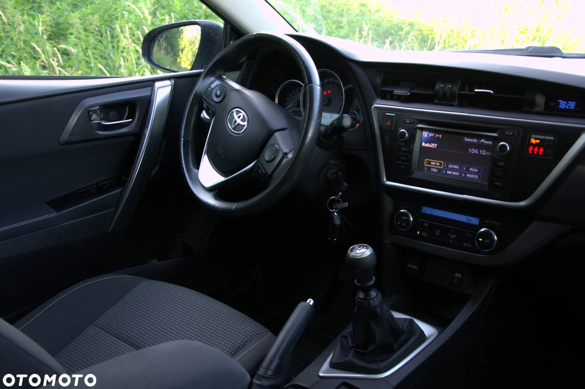 Toyota Auris 1.6 Premium Comfort - 7