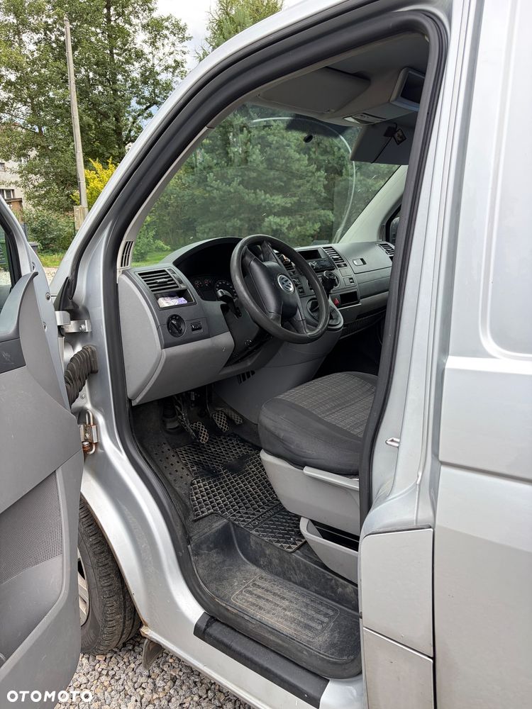 Volkswagen Transporter - 11