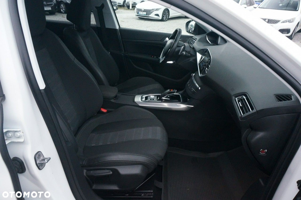 Peugeot 308 1.5 BlueHDi Allure Pack S&S EAT8 - 30