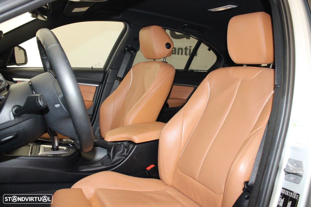 BMW 330 e iPerformance Line Sport — fotografia 28