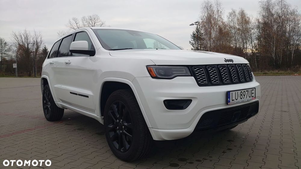 Jeep Grand Cherokee - 9