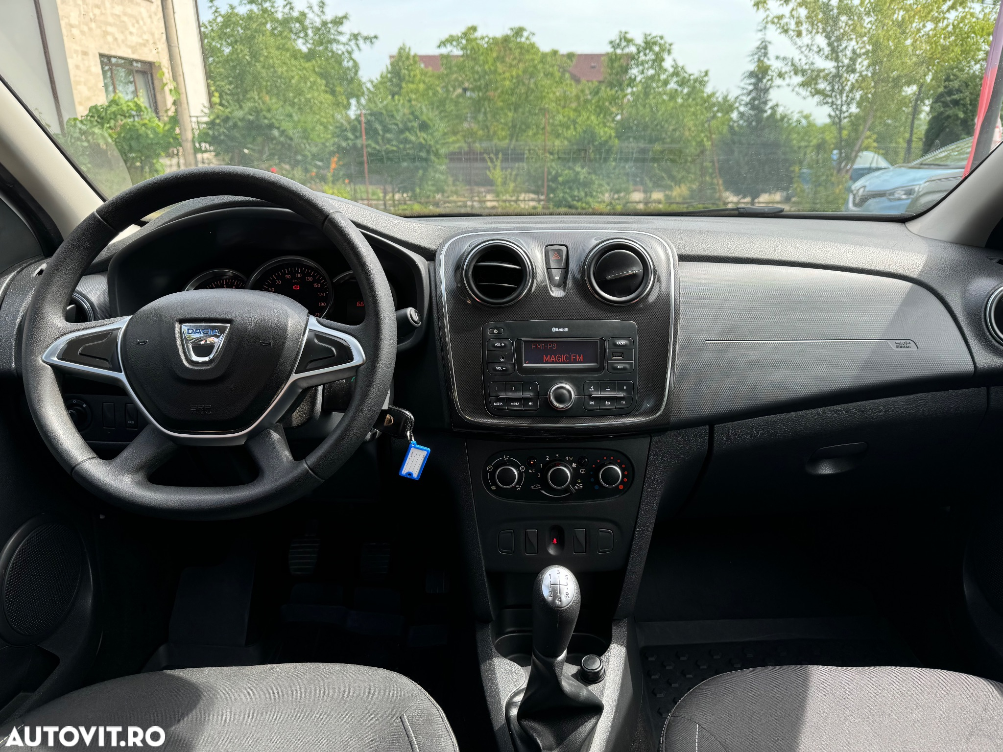 Dacia Logan 0.9 TCe Laureate - 6