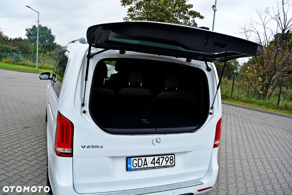 Mercedes-Benz Klasa V 250 d 4-Matic Avantgarde 9G-Tronic - 13