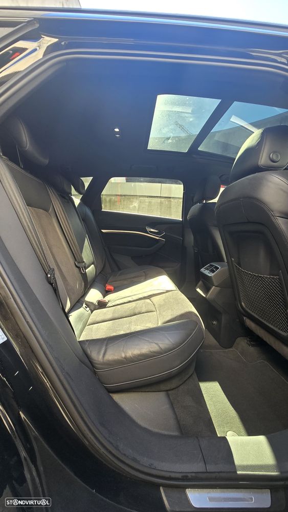 Audi e-tron 50 quattro S line - 17