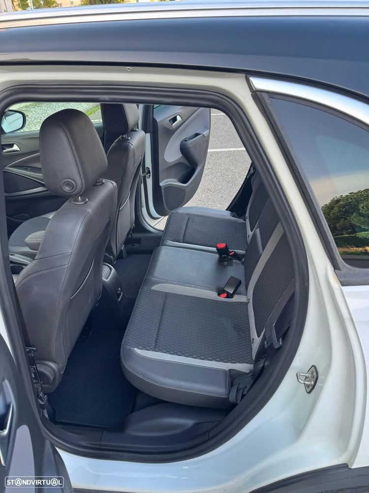 Opel Crossland X 1.2 Innovation - 13
