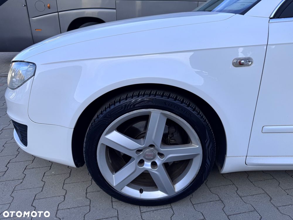 Seat Exeo - 30