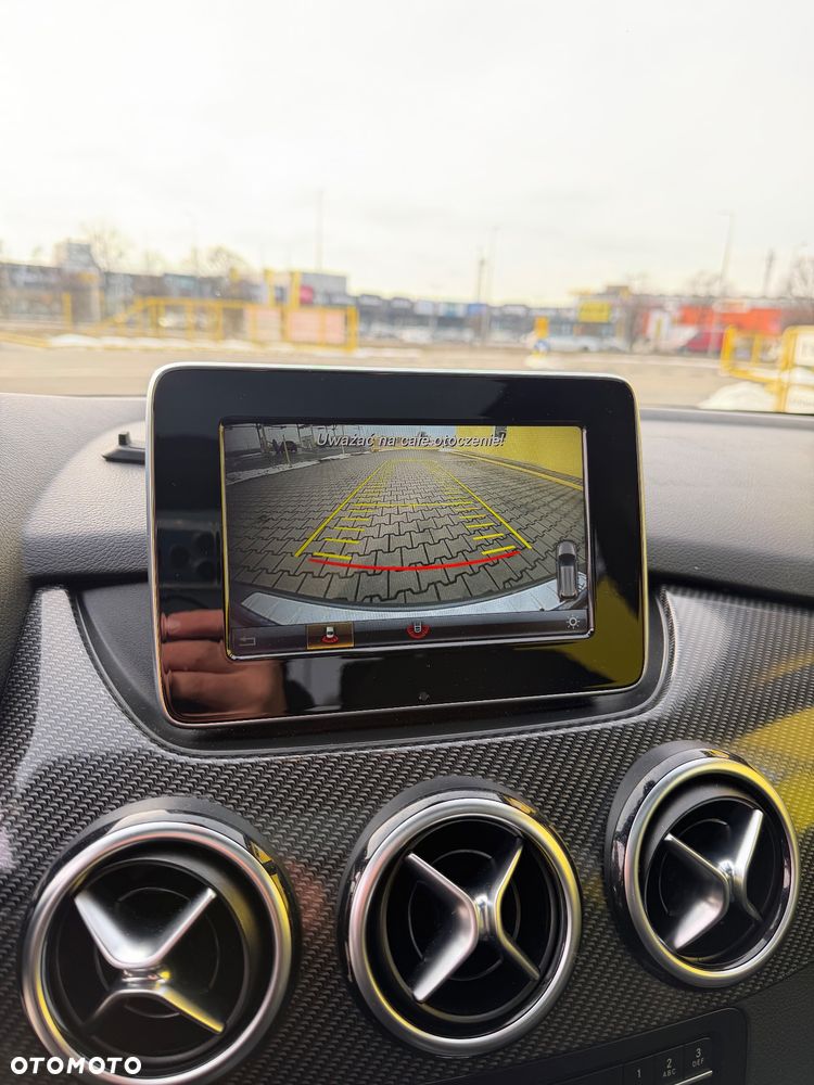 Mercedes-Benz Klasa B 200 (CDI) d 4Matic 7G-DCT AMG Line - 25