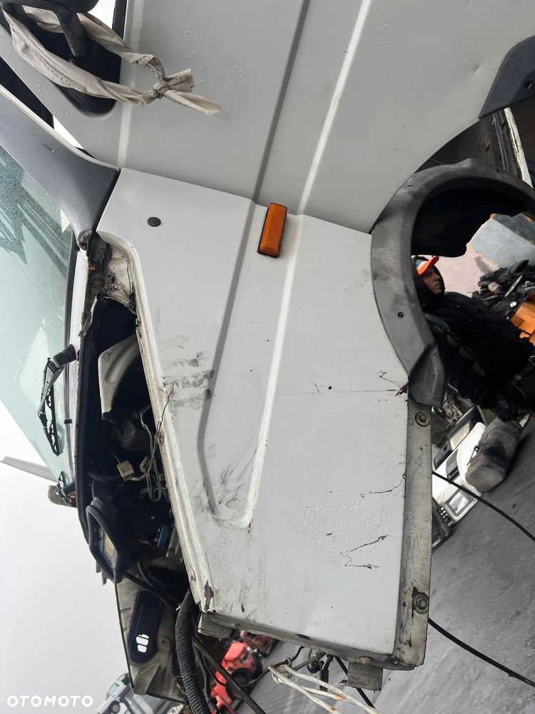 Kabina Iveco Daily II 2 !! TRANSPORT , BIAŁA , IMPORT !! - 2