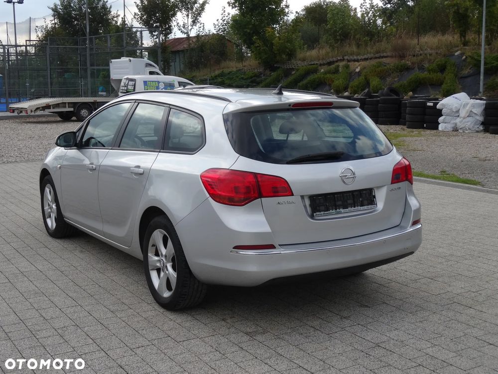 Opel Astra 1.6 CDTI Active - 10