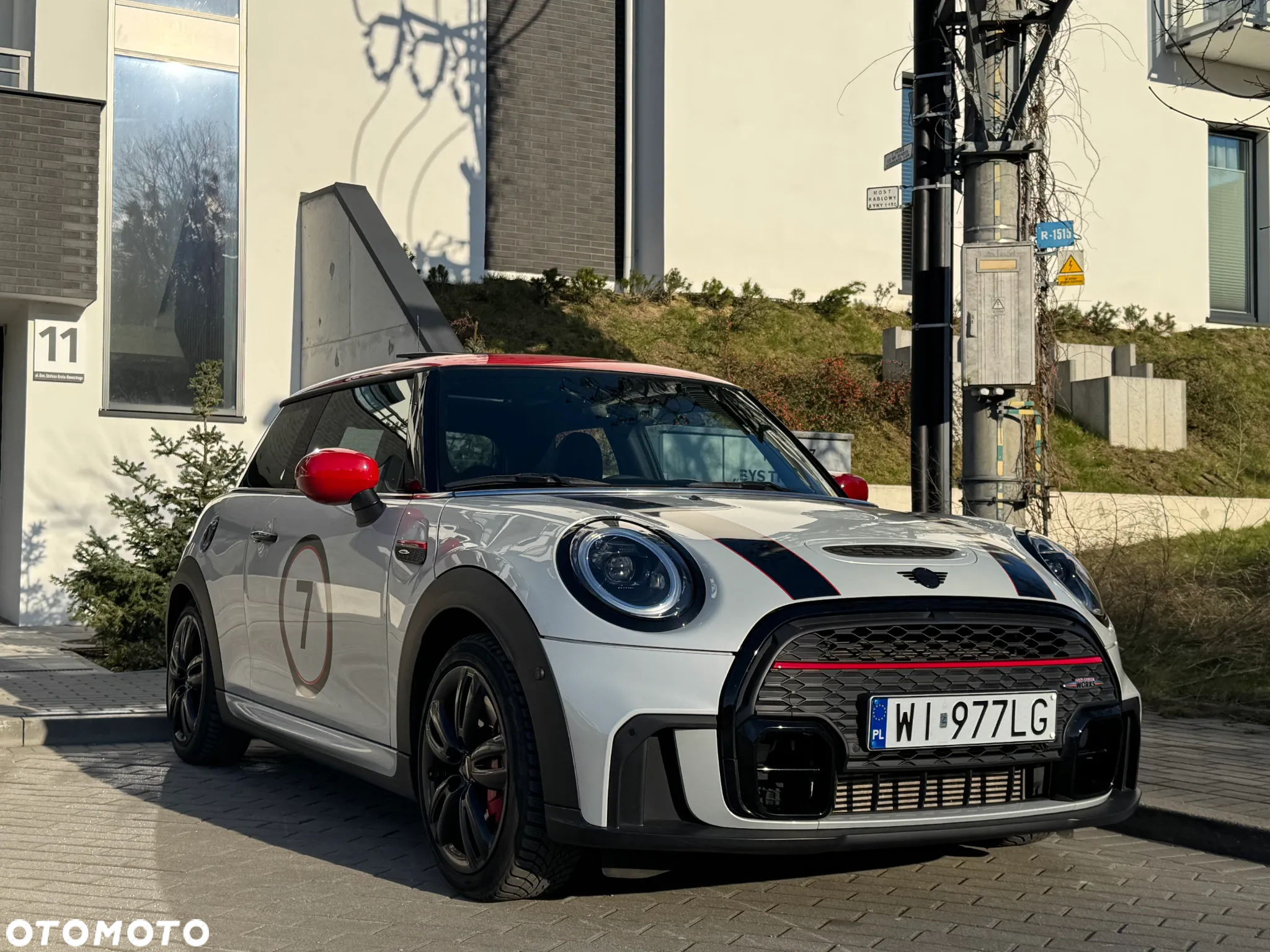 MINI John Cooper Works - 9