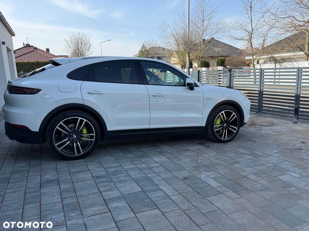 Porsche Cayenne E-Hybrid - 3