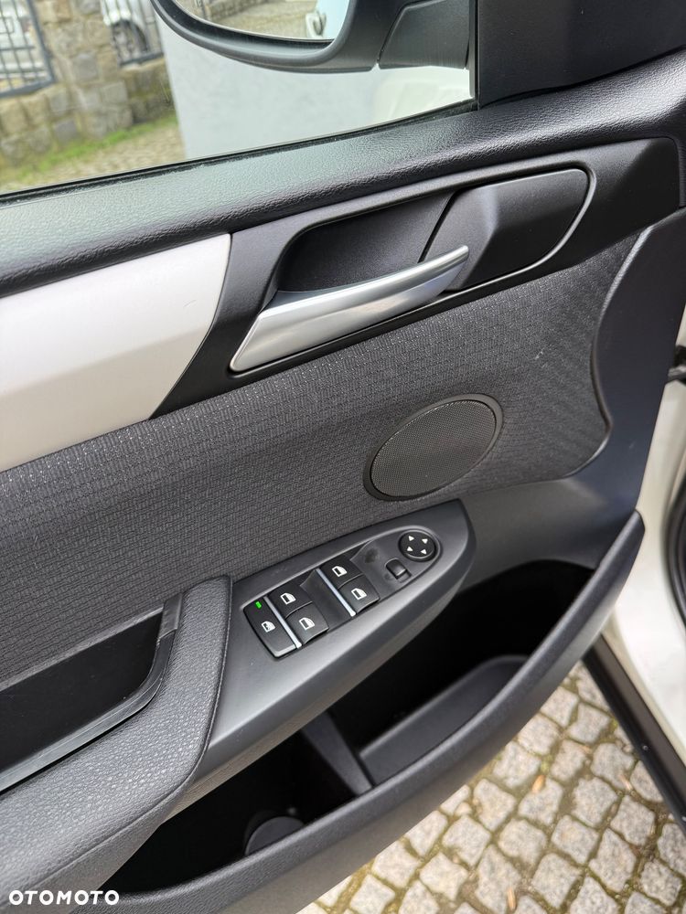 BMW X3 xDrive20d - 13