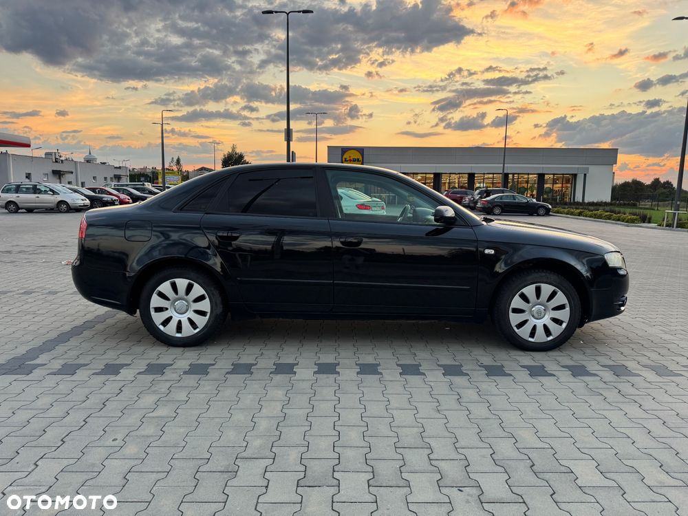 Audi A4 Limousine 2.0 TDI - 11