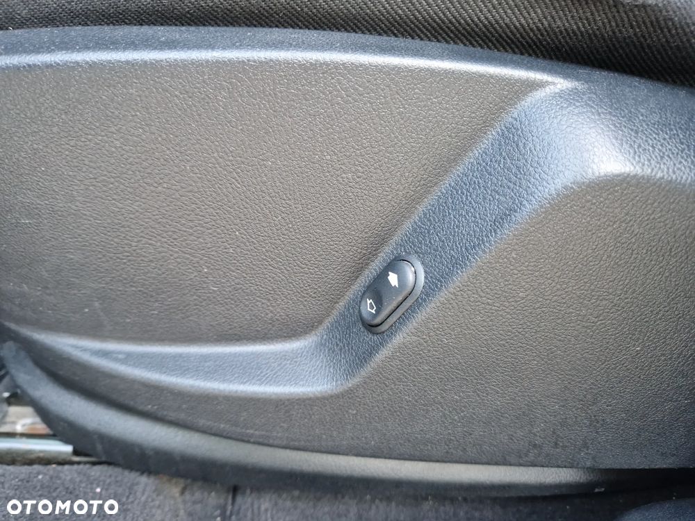 Ford S-Max 2.0 TDCi DPF Ambiente - 23