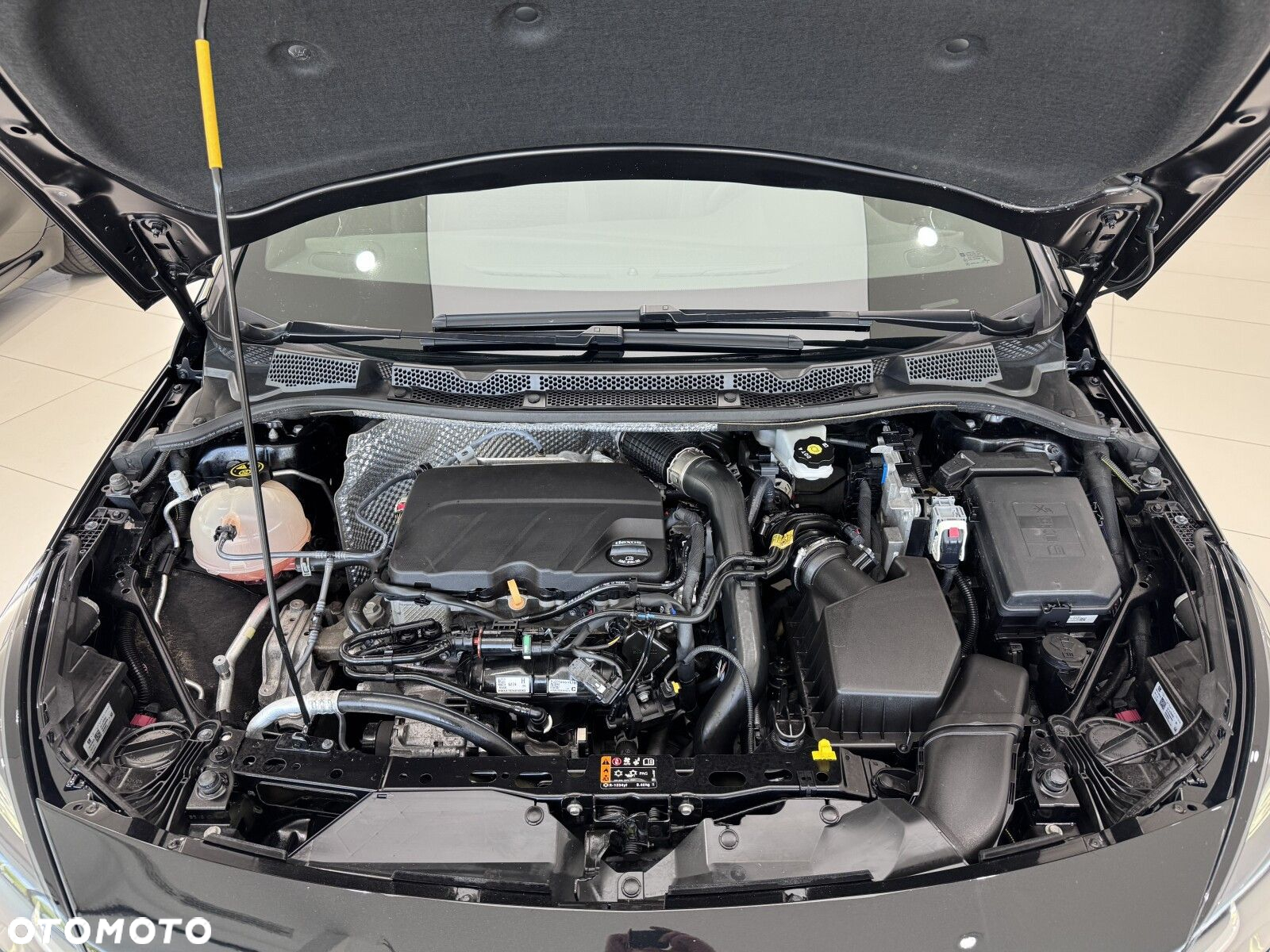 Opel Astra V 1.2 T GS Line S&S - 19