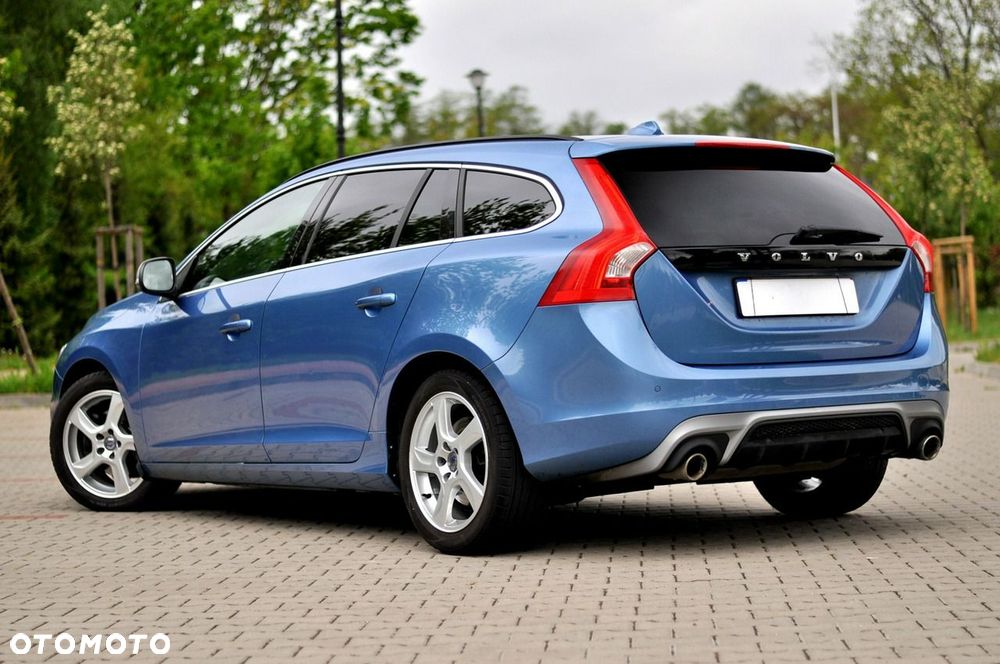 Volvo V60 D3 Drive-E R-Design Momentum - 32