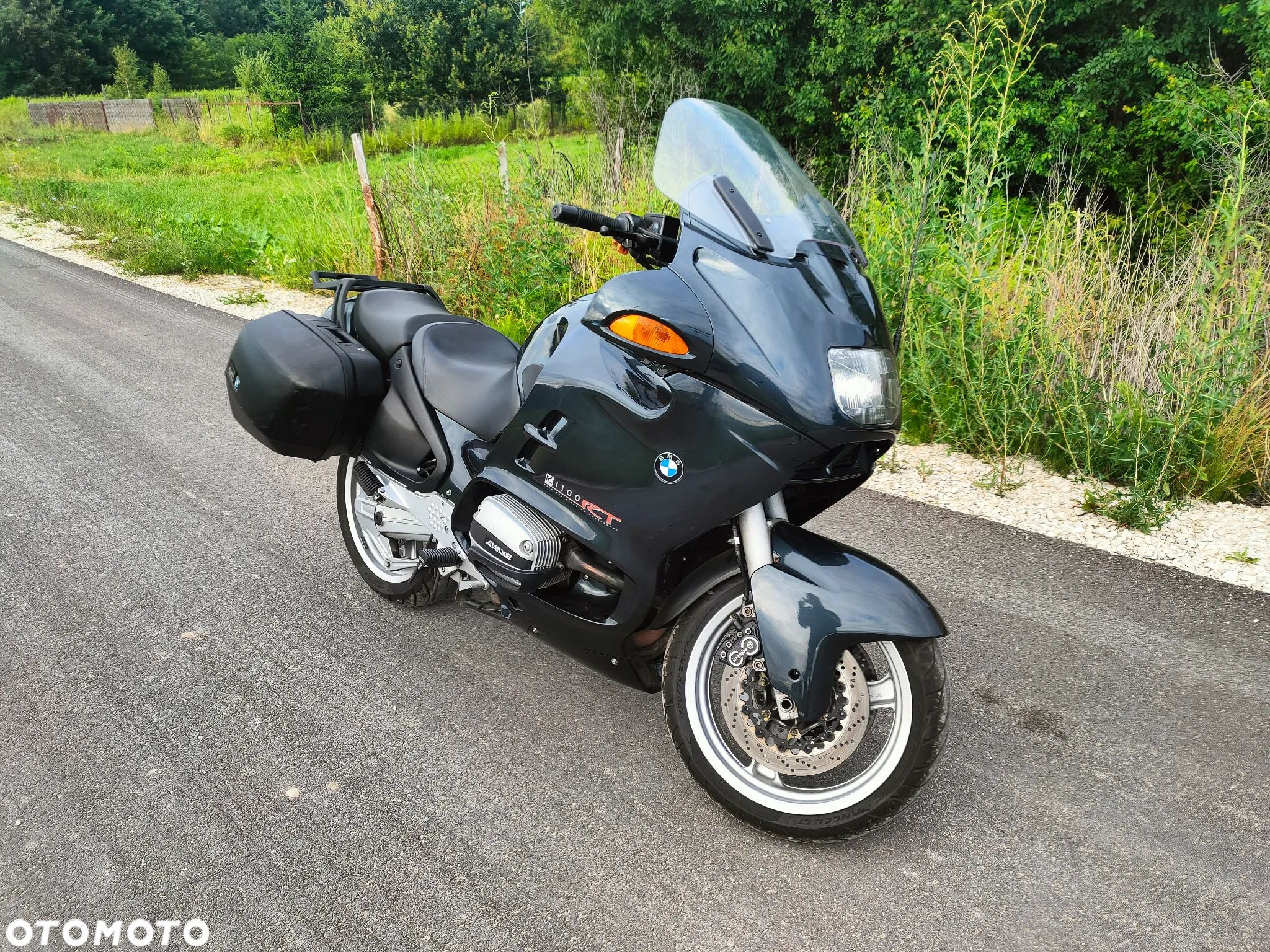 BMW R - 1