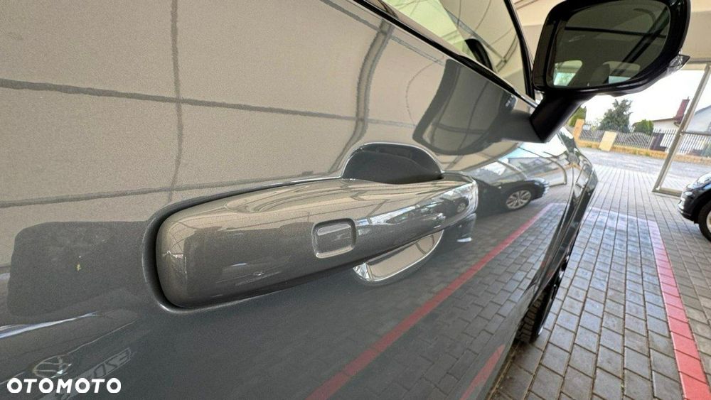Volvo XC 60 B5 B AWD Ultimate Dark - 16