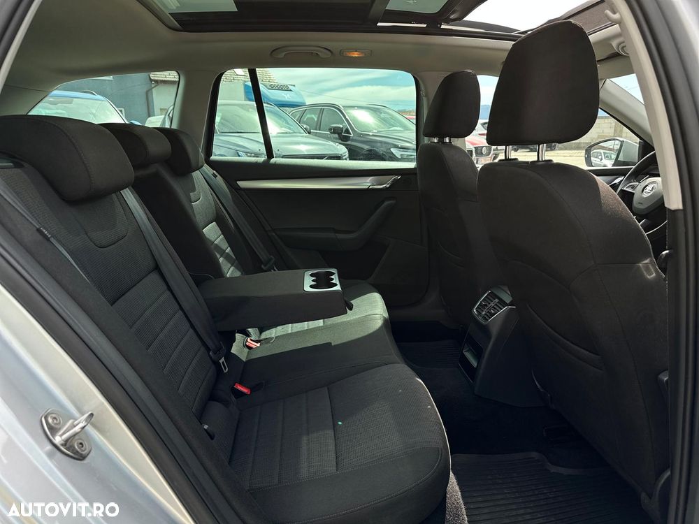 Skoda Octavia 2.0 TDI DSG Drive - 39