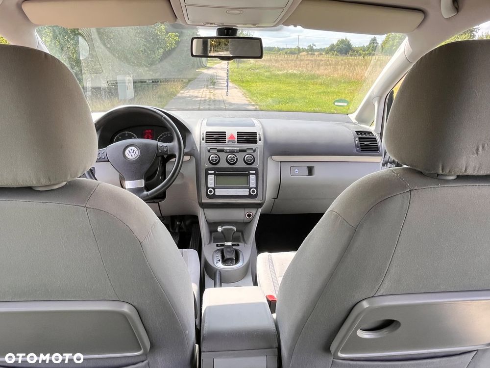 Volkswagen Touran 1.9 TDI DPF DSG Highline - 34